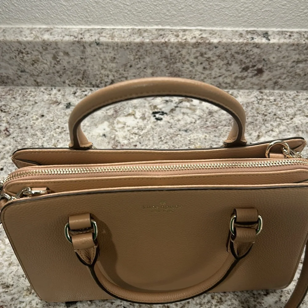 Kate Spade medium triple compartment zip top satchel w/ crossbody strap - Picture 2 of 5